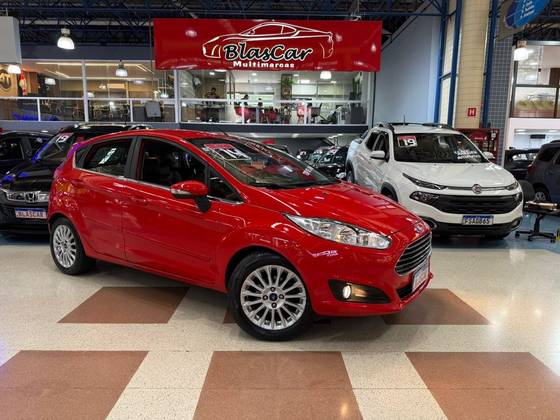 FORD FIESTA 1.6 TITANIUM HATCH 16V FLEX 4P POWERSHIFT FORD FIESTA 1.6 TITANIUM HATCH 16V FLEX 4P POWERSHIFT